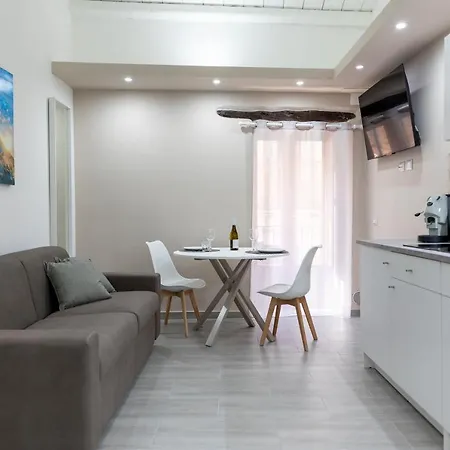 Aurora House Loft * Cefalu